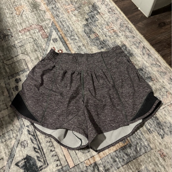 lululemon athletica Pants - Lululemon Hotty Hot High-Rise Lined Short 4"